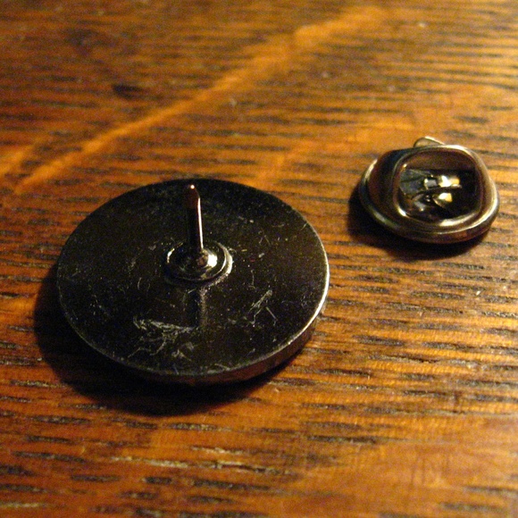 Expanded Circle Of Influence Silver Lapel Pin - Picture 4 of 4